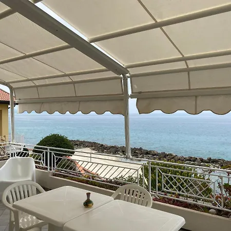 Villa Laura - Sul Mare Pizzo  Exterior photo