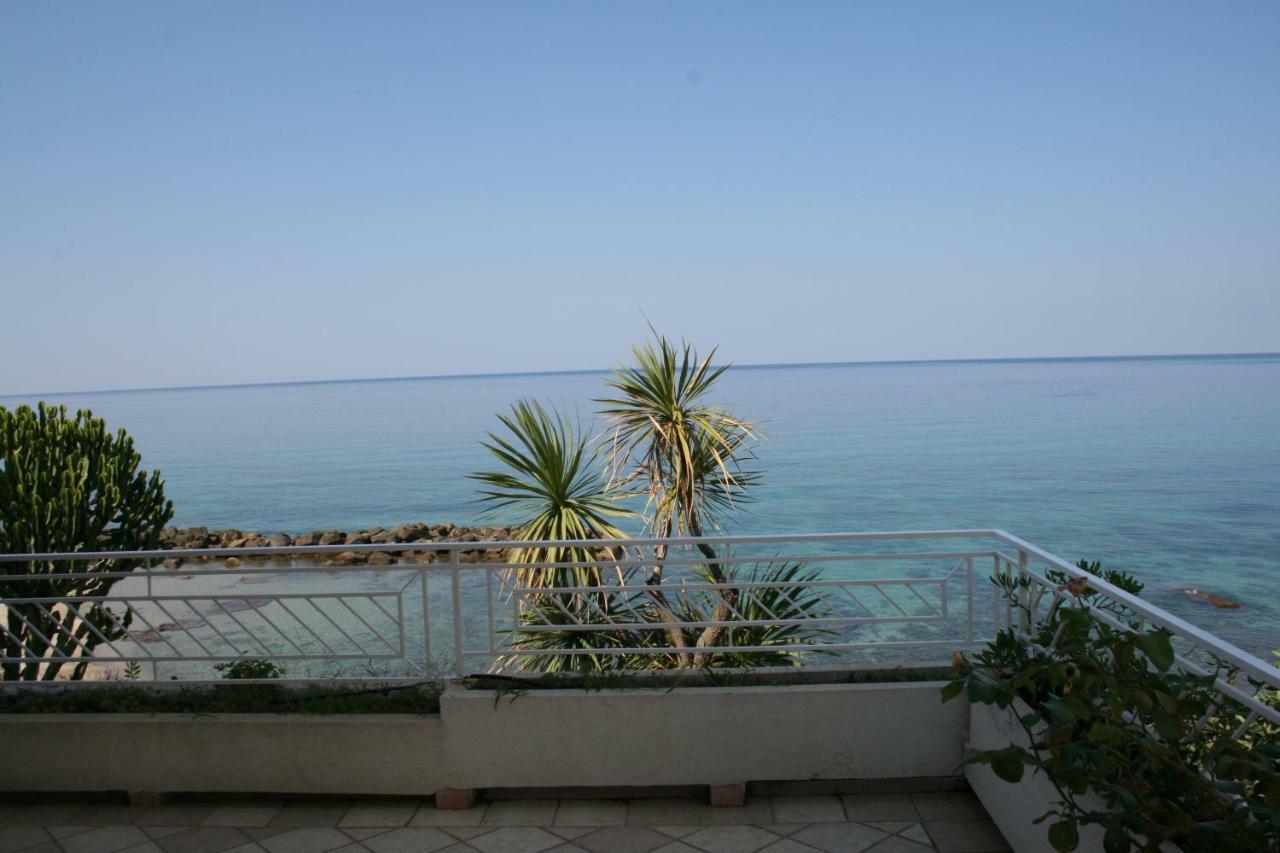 Laura - Sul Mare Pizzo (Calabria)